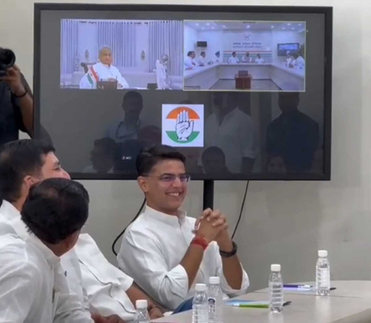 दिल्ली में कांग्रेस की बैठक में पायलट का भविष्य तय होने की संभावना